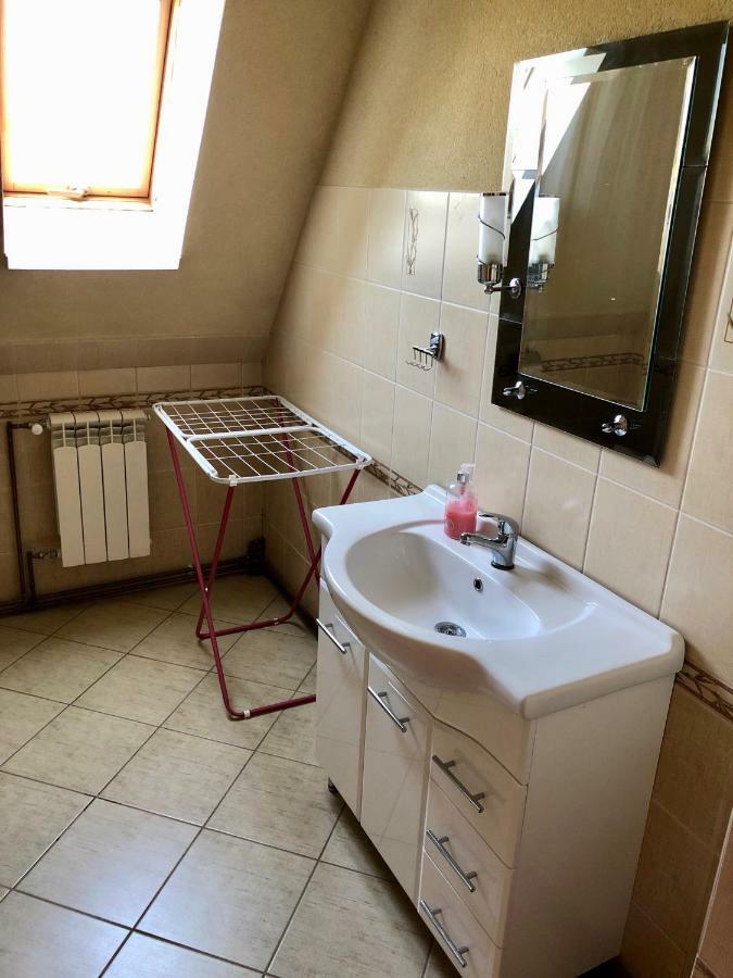 Apartamenty U Krysi Witów エクステリア 写真
